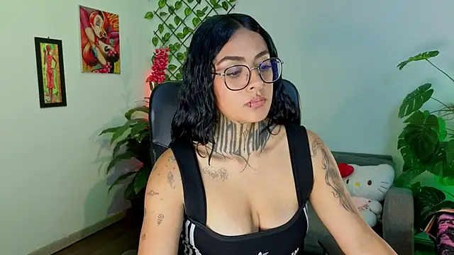 Snapshot of Lovely_celeste chatting on 07-06-26, 01:51 Lovely celeste online show from 07-06-26, 01:51
