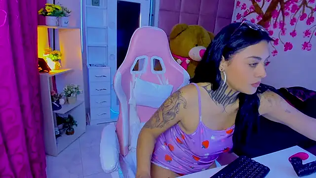 Snapshot of Lovely_celeste chatting on 07-09-26, 01:32 Lovely celeste online show from 07-09-26, 01:32