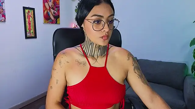 Snapshot of Lovely_celeste chatting on 07-17-26, 01:52 Lovely celeste online show from 07-17-26, 01:52