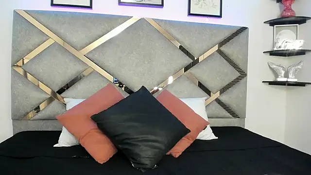 Snapshot of marian_pinzon chatting on 03-13-25, 03:11 marian pinzon online show from 03-13-25, 03:11