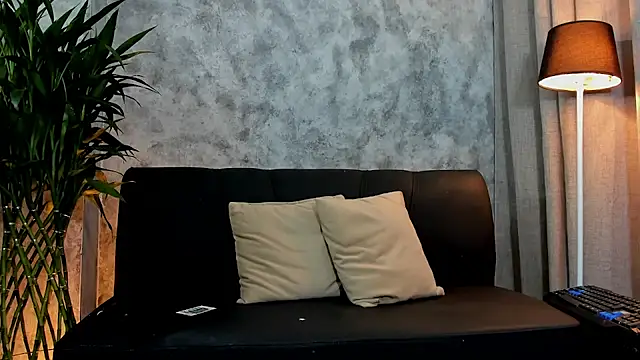 Snapshot of boyc022_ chatting on 10-18-25, 02:24 boyc022 online show from 10-18-25, 02:24