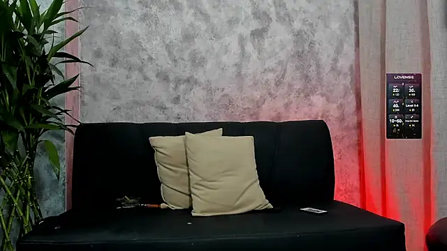 boyc022  online show from 12-19-25, 11:40