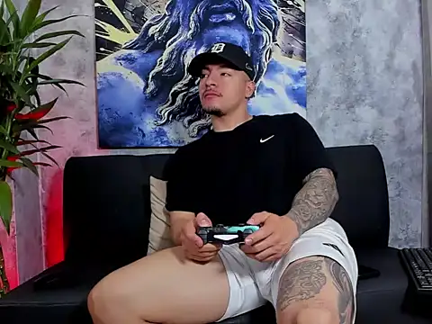 Snapshot of boyc022_ chatting on 02-08-26, 04:48 boyc022 online show from 02-08-26, 04:48