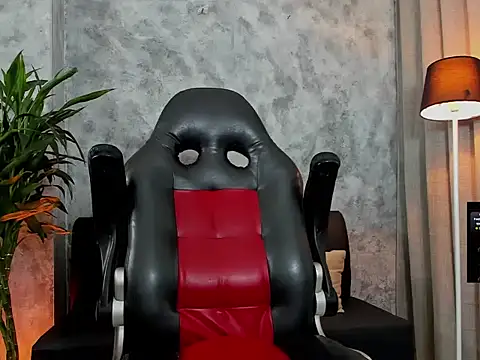 Snapshot of boyc022_ chatting on 02-13-26, 12:32 boyc022 online show from 02-13-26, 12:32