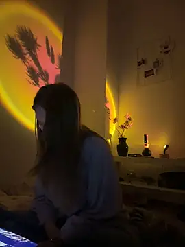 Snapshot of Evelina_Raptor chatting on 12-04-24, 08:34 Evelina Raptor online show from 12-04-24, 08:34