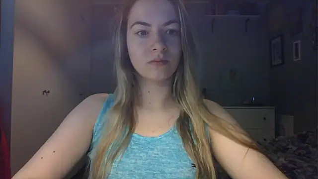 ROSIEx sweet online show from 04-16-26, 06:47
