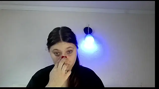 kila lo online show from 02-17-25, 01:22