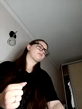 kila lo online show from 02-15-25, 03:39