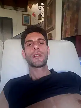 Snapshot of MrTamburine22 chatting on 02-27-25, 01:28 MrTamburine22 online show from 02-27-25, 01:28