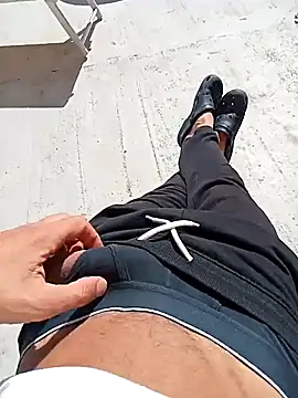 Snapshot of MrTamburine22 chatting on 10-02-25, 11:13 MrTamburine22 online show from 10-02-25, 11:13