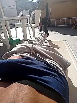 Snapshot of MrTamburine22 chatting on 10-17-25, 11:12 MrTamburine22 online show from 10-17-25, 11:12