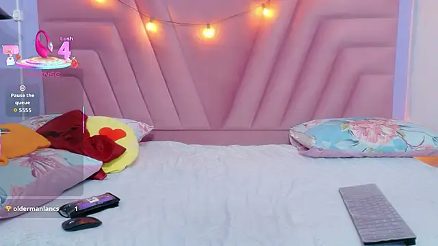 hornybarelylegalgirl online show from 01-12-26, 12:45