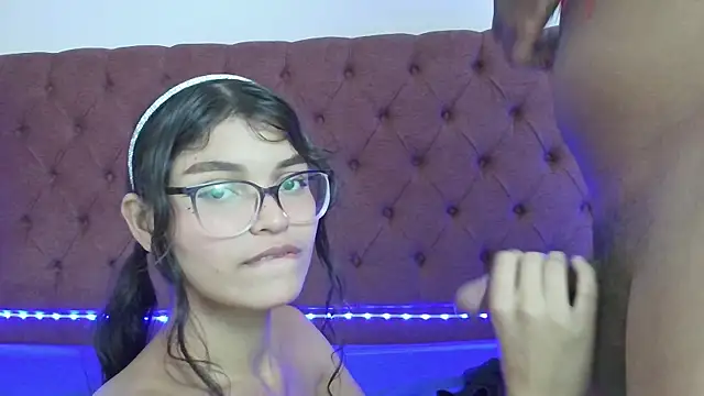 smiths couple online show from 03-18-25, 02:06