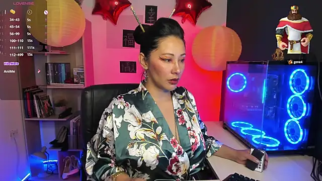 Snapshot of Sue_Wolls chatting on 01-30-25, 08:10 Sue Wolls online show from 01-30-25, 08:10