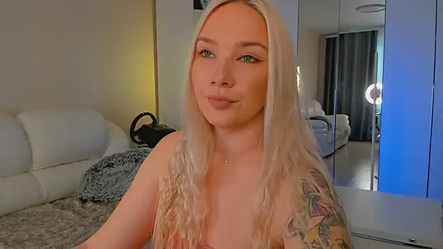 1AlexaGoddess3 online show from 09-24-25, 05:36