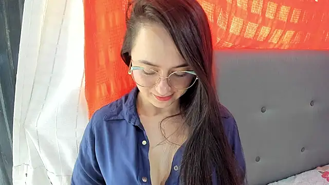 angela nix online show from 10-24-25, 03:11