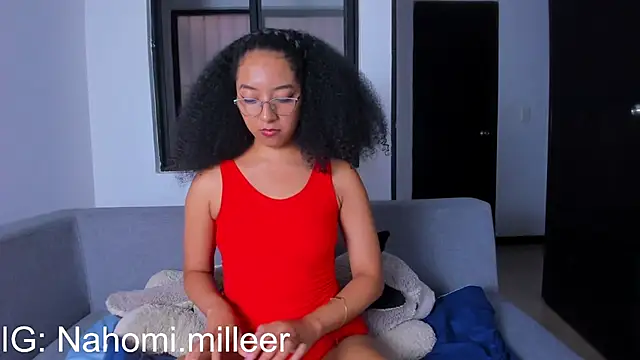 NAHOMI MILLER online show from 10-24-25, 09:58