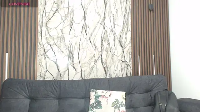 NAHOMI MILLER online show from 02-12-26, 09:03