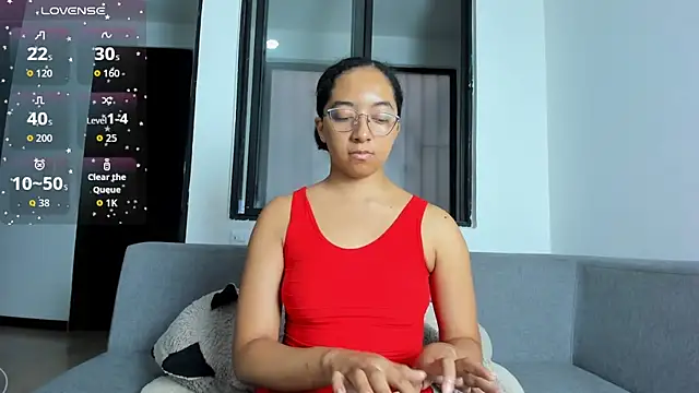 NAHOMI MILLER online show from 12-04-25, 09:58