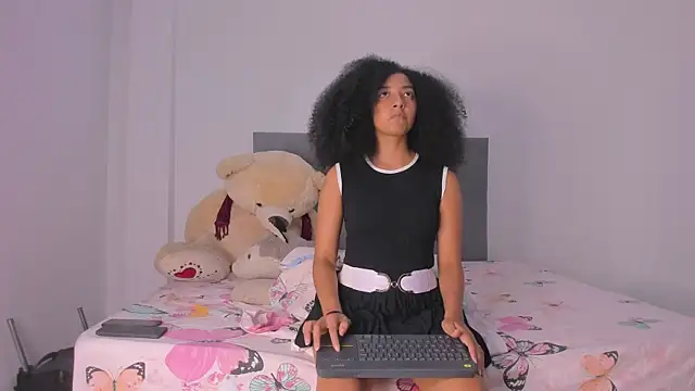NAHOMI MILLER online show from 01-17-25, 05:00