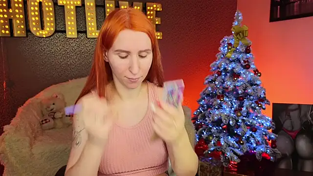 Snapshot of AliceBYKiss chatting on 12-23-24, 12:19 AliceBYKiss online show from 12-23-24, 12:19