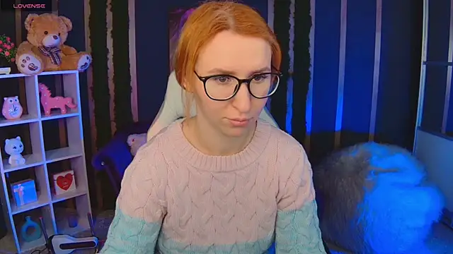 AliceBYKiss online show from 02-12-26, 06:13