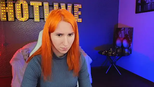 Snapshot of AliceBYKiss chatting on 02-03-25, 12:14 AliceBYKiss online show from 02-03-25, 12:14