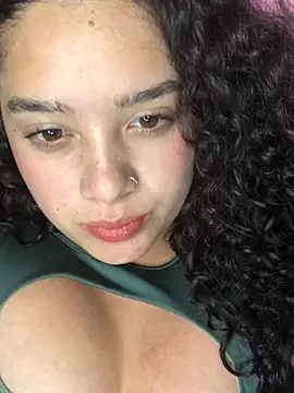 Snapshot of Julieta_333 chatting on 03-20-25, 05:57 Julieta 333 online show from 03-20-25, 05:57