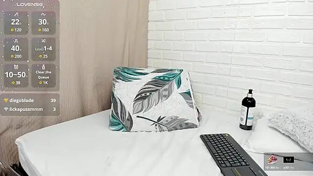 Snapshot of Julieta_333 chatting on 02-22-25, 03:14 Julieta 333 online show from 02-22-25, 03:14