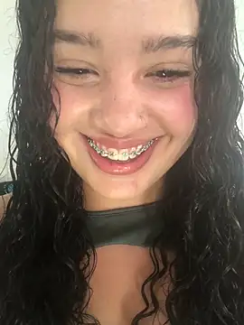 Snapshot of Julieta_333 chatting on 03-19-25, 06:12 Julieta 333 online show from 03-19-25, 06:12