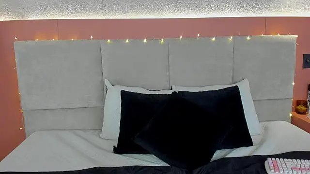 AniiRose online show from 12-05-25, 01:27