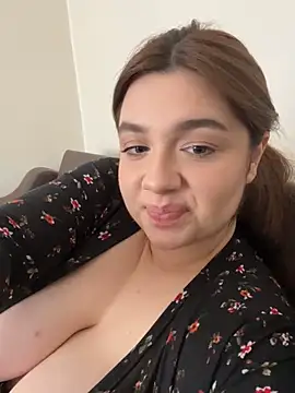 Dreamy Kitty online show from 01-30-25, 11:44