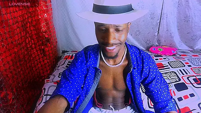 Aroonpapisex online show from 12-18-24, 02:21