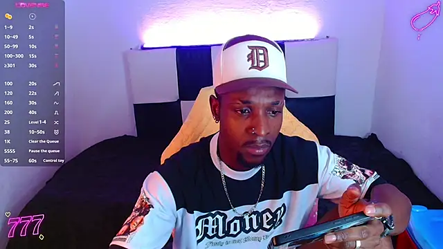 Aroonpapisex online show from 06-18-26, 04:11