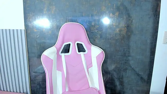 lana boomer online show from 10-11-25, 06:20