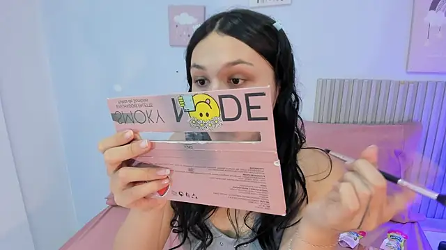 lana boomer online show from 06-19-26, 08:03