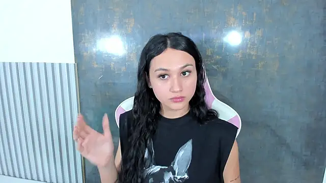 lana boomer online show from 10-05-25, 07:26