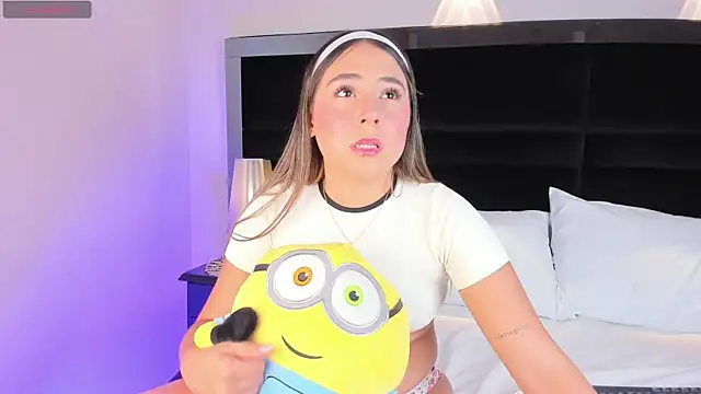 MelodyRey  online show from 11-08-25, 10:46