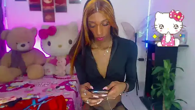 Snapshot of lucianadolll chatting on 03-01-26, 01:33 lucianadolll online show from 03-01-26, 01:33