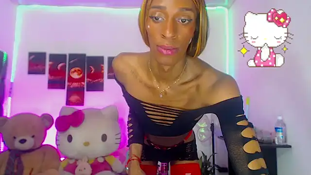 Snapshot of lucianadolll chatting on 02-26-26, 10:04 lucianadolll online show from 02-26-26, 10:04