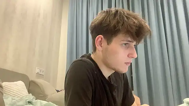 cutie guys online show from 12-06-24, 04:12