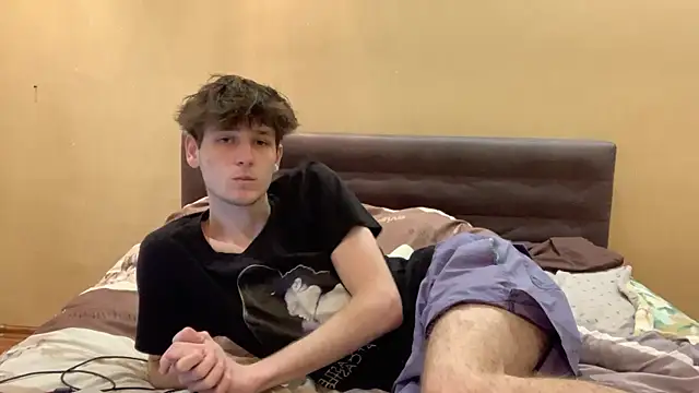 cutie guys online show from 12-29-24, 05:22