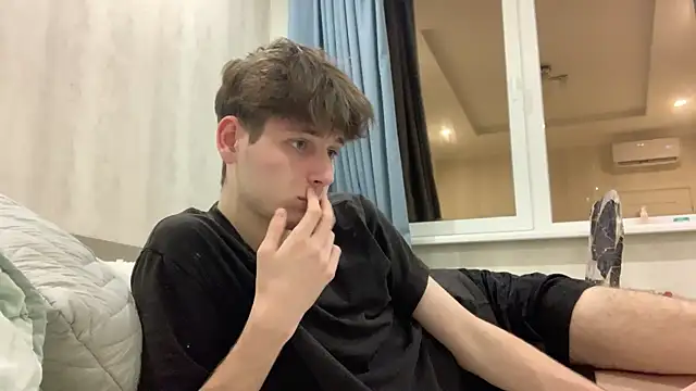 cutie guys online show from 12-05-24, 06:28