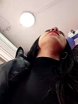 -Lola Bunny online show from 02-27-25, 09:04