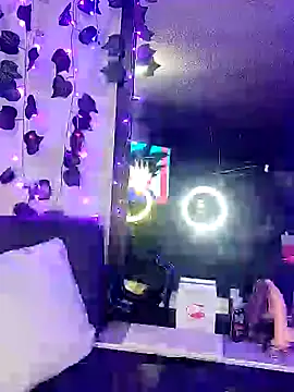 -Lola Bunny online show from 02-05-25, 03:34