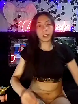 -Lola Bunny online show from 03-19-25, 12:59