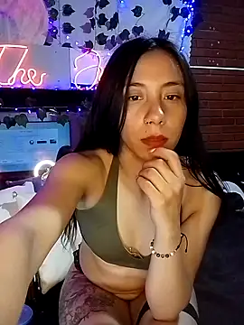 -Lola Bunny online show from 03-17-25, 01:35