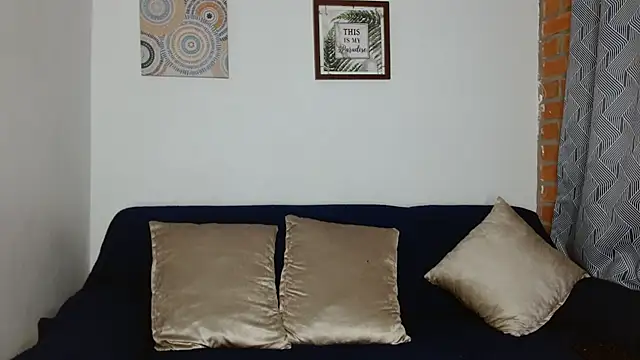 Themilow online show from 03-11-25, 07:35