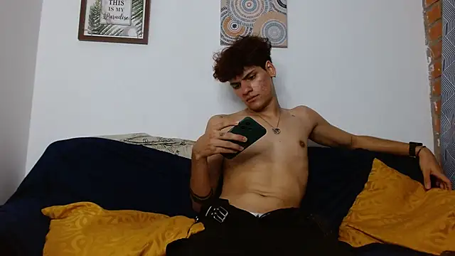 Themilow online show from 01-17-25, 06:47