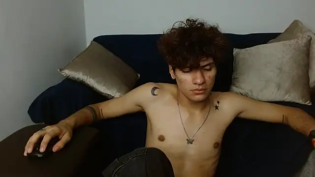 Themilow online show from 02-27-25, 04:13